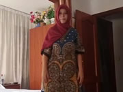 Αραβική κόκκινη χιτζάμπ πόρνη